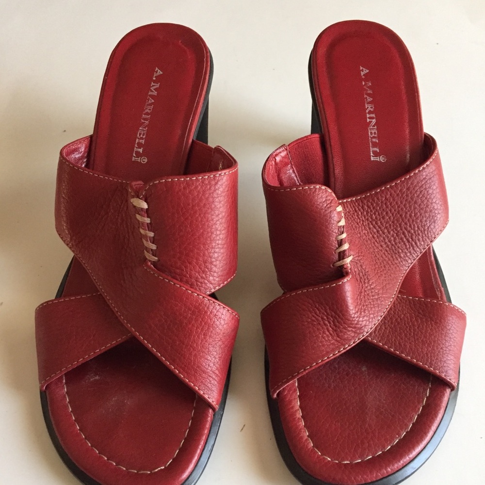 Red heeled slippers